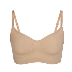 NWOT SKIMS SEAMLESS SCULPT BRALETTE CLAY SMALL MEDIUM